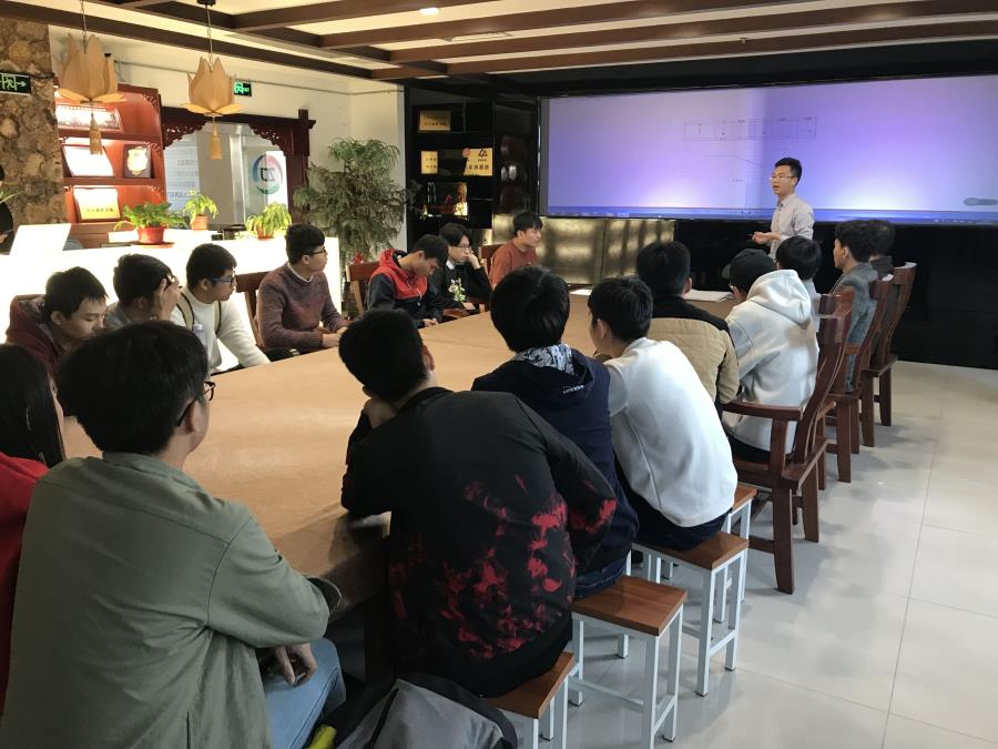 信息工程系组织计算机应用专业同学开展专业见习活动