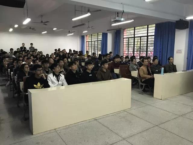 元生智汇有限公司专场宣讲会在信息工程系顺利举办